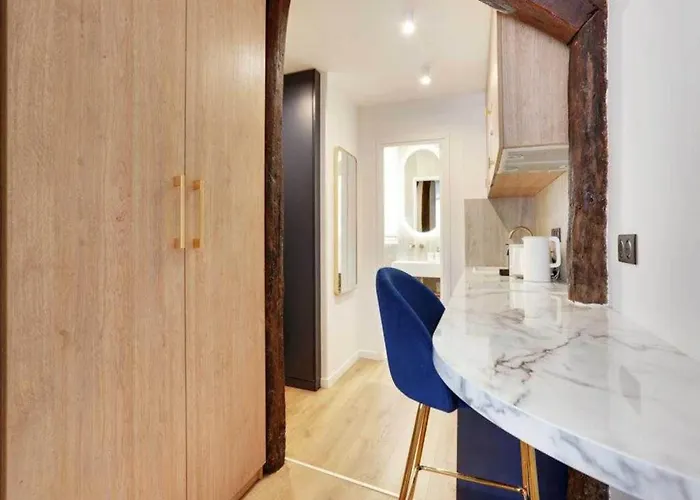 Charming - 16 Arrd - Mobility Lease