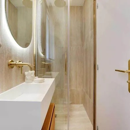 Charming - 16 Arrd - Mobility Lease